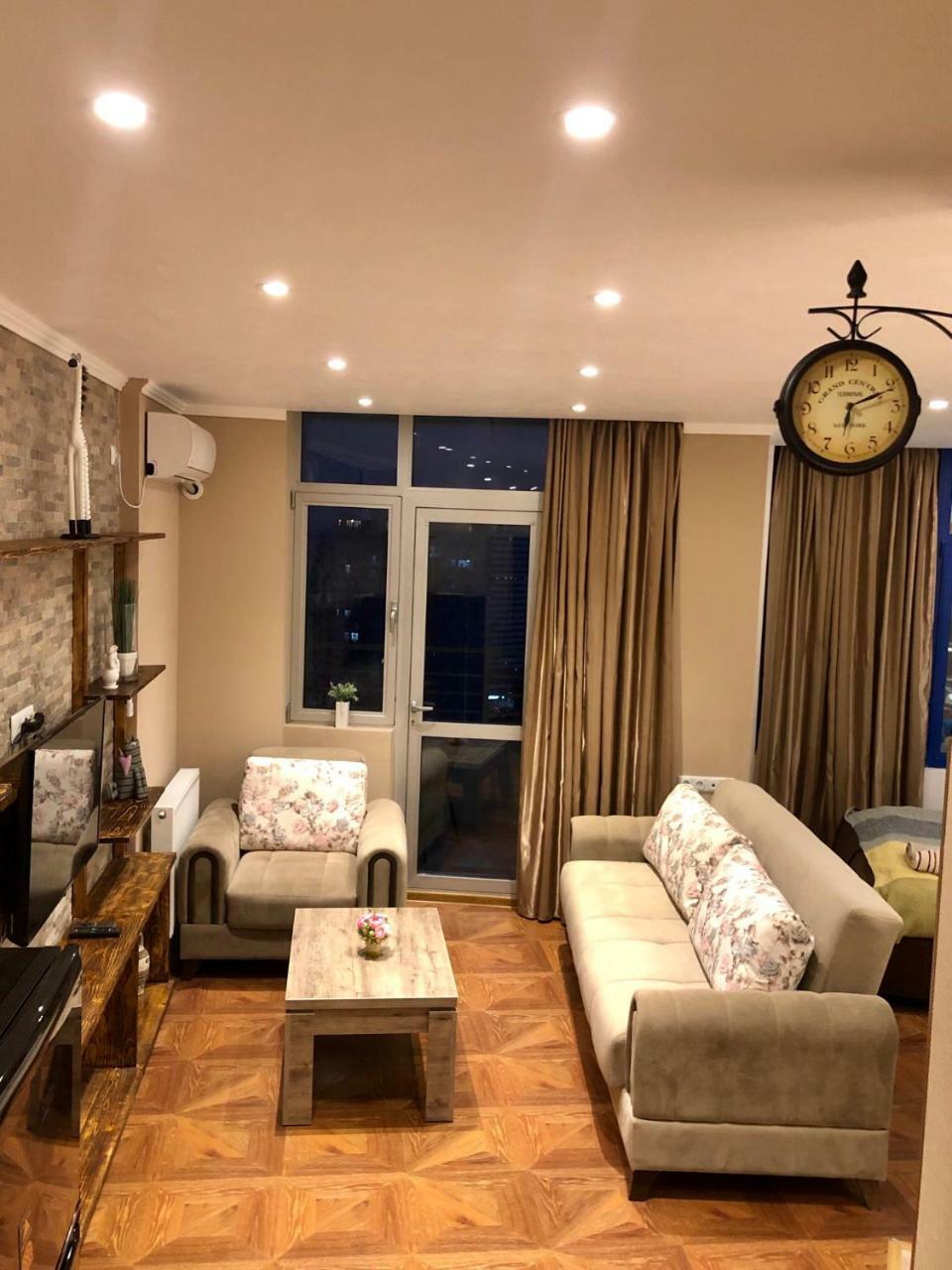 Cozy Bright Apartment With Amazing Sea View Batumi Exterior photo