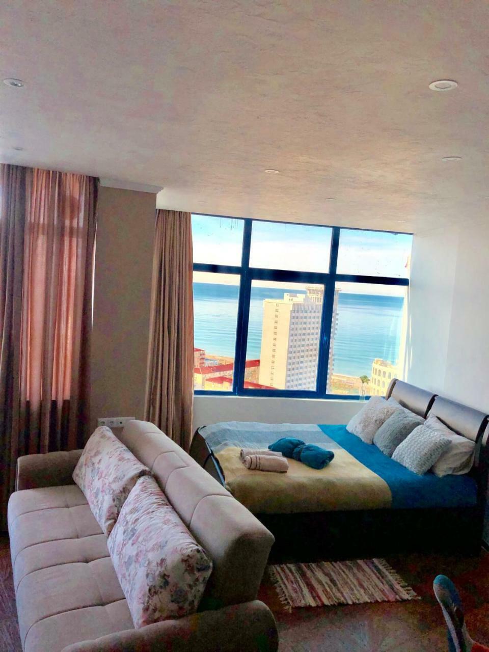 Cozy Bright Apartment With Amazing Sea View Batumi Exterior photo